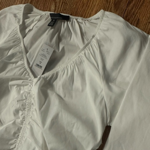 🆕 WHBM Long Sleeve Ruched V-Neck Poplin Top Size M - Picture 11 of 16